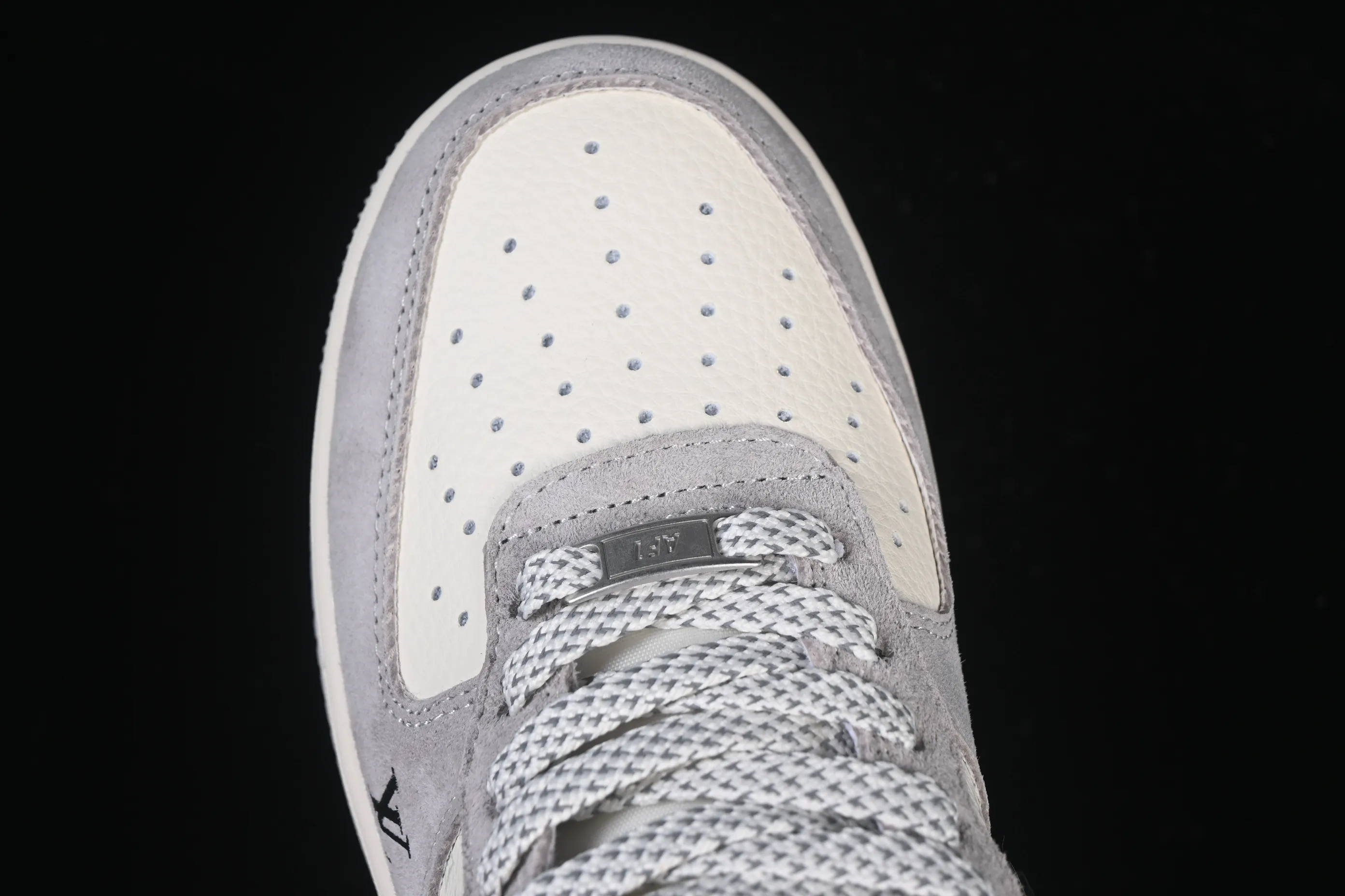 All categories Nk Air Force 1 Air Force series Nk Air Force 1 Low Air Force low top Nike Air Force 1'07 Low LV joint pig eight meters gray black Air Force 1 low top casual sneakers MZ9588-810